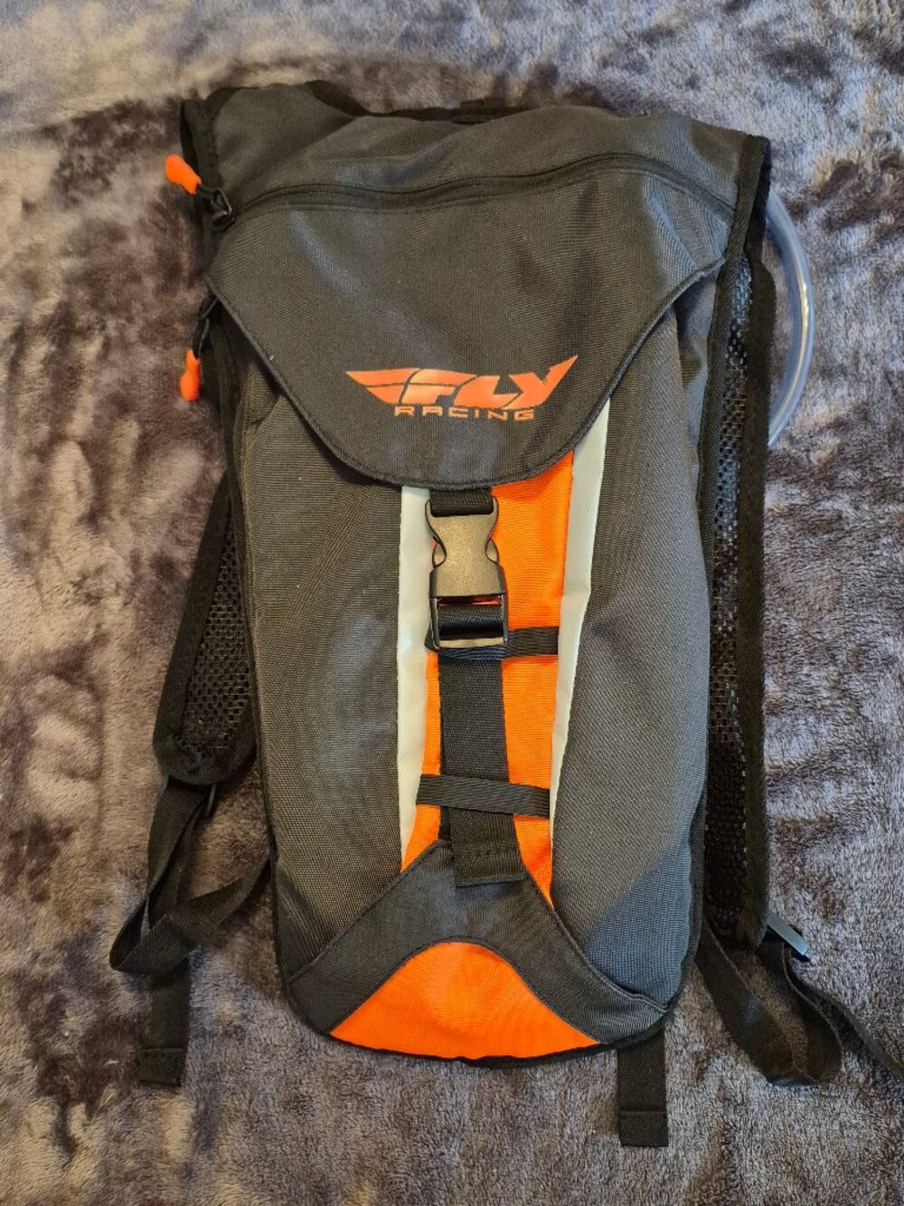 Fly Racing 72 oz/2 Liter Hydration Backpack Black/Orange Good Preowned Condition